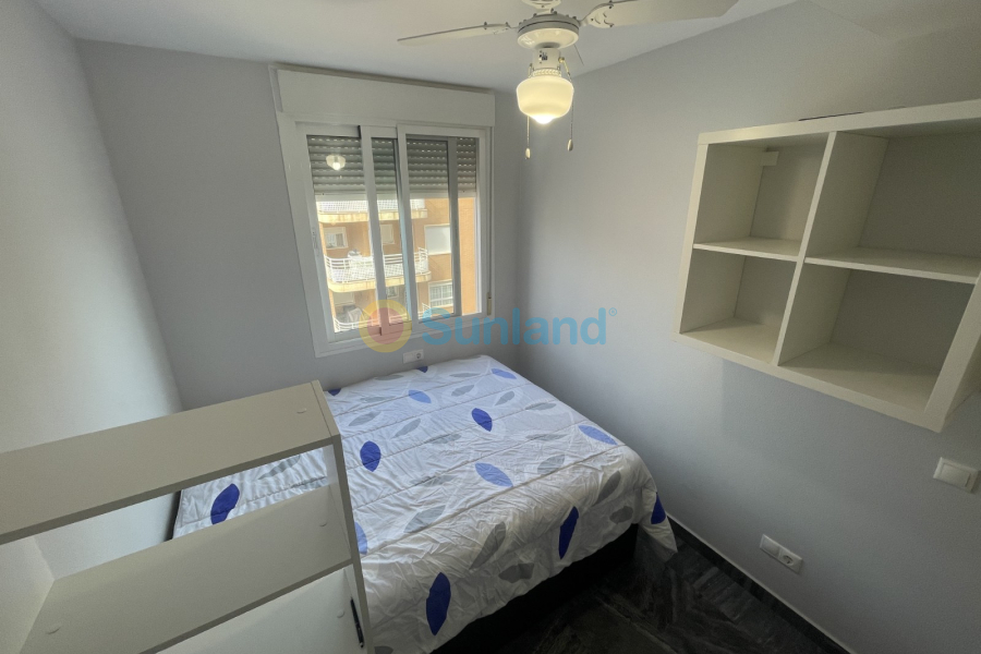 Resale - Apartment - Guardamar del Segura - Puerto Deportivo