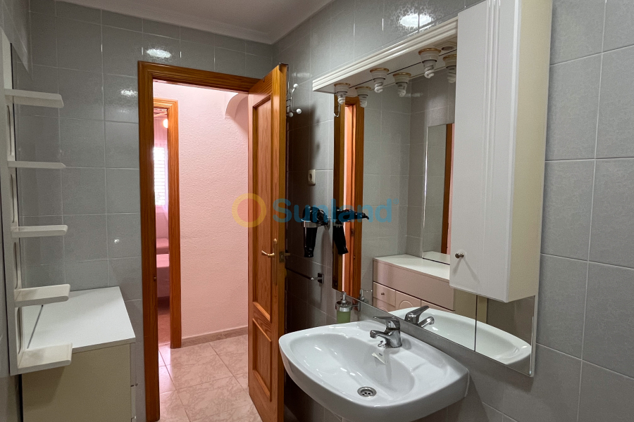 Använda fastigheter - Apartamento - Torrevieja - La Mata