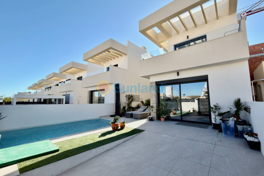 Brukte eiendommer - Villa - Los Montesinos - La Herrada