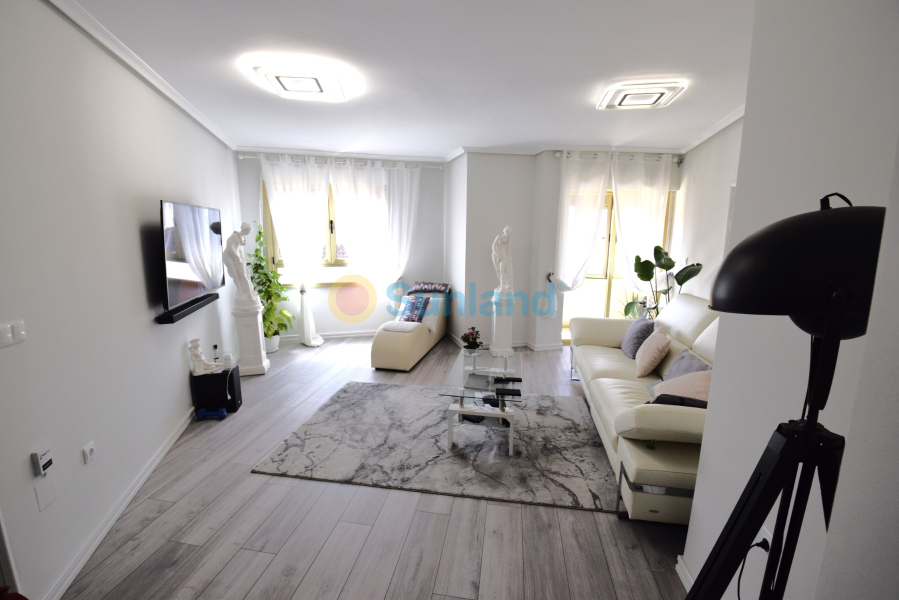 Resale - Apartment - Guardamar del Segura - 