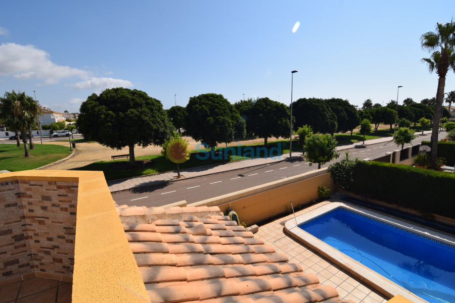 Resale - Villa - Torre de la Horadada