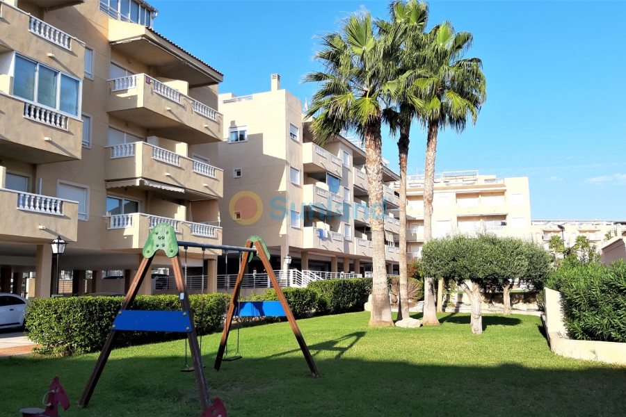 Resale - Apartment - Santa Pola - Santiago Bernabeu