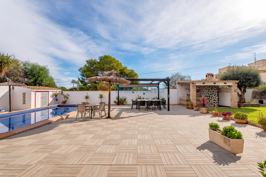 Resale - Villa - Orihuela Costa - Lomas De Cabo Roig