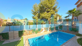 Använda fastigheter - Villa - Orihuela Costa - Villamartin