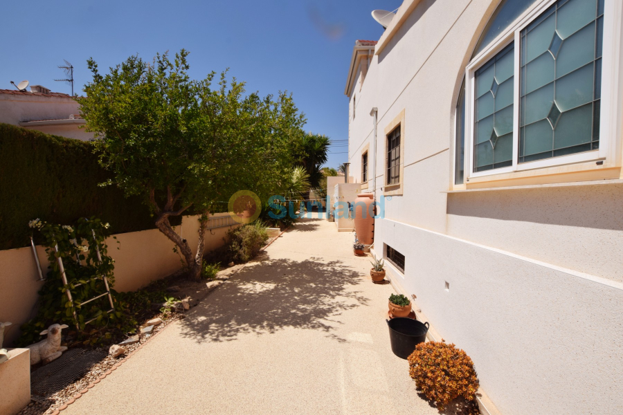 Resale - Detached Villa - Ciudad Quesada - Central Quesada