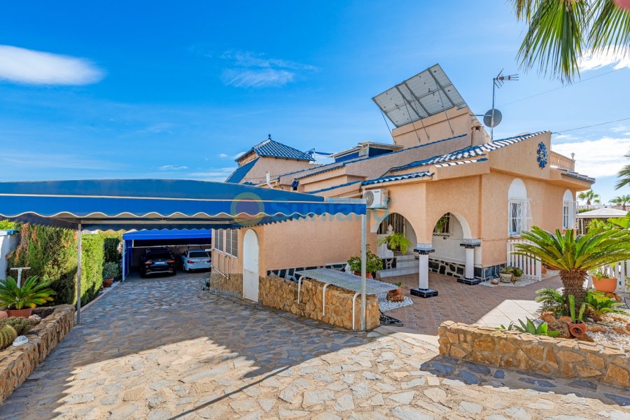 Resale - Villa - San Fulgencio - La Marina