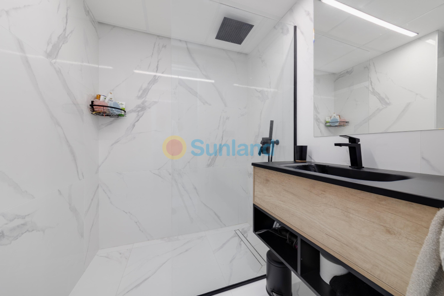 Segunda mano - Apartamento - Guardamar del Segura - Urbanizaciones