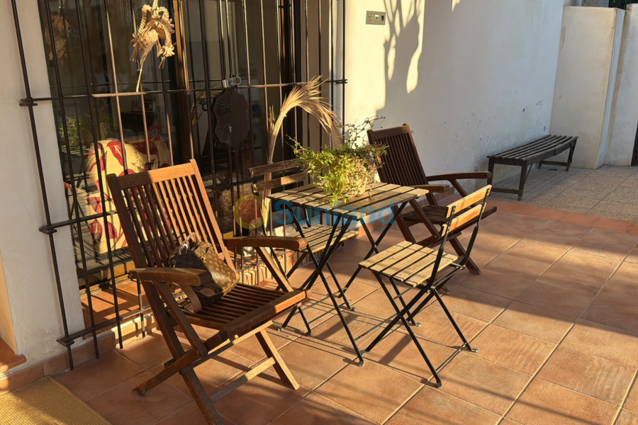 Resale - Villa - Dolores - 