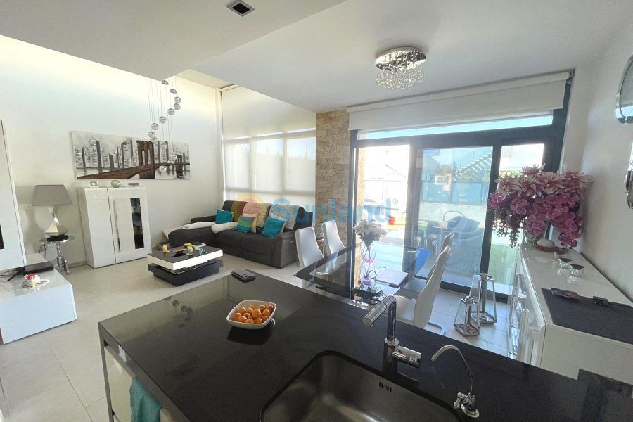 Segunda mano - Detached Villa - Ciudad Quesada - Pueblo Bravo