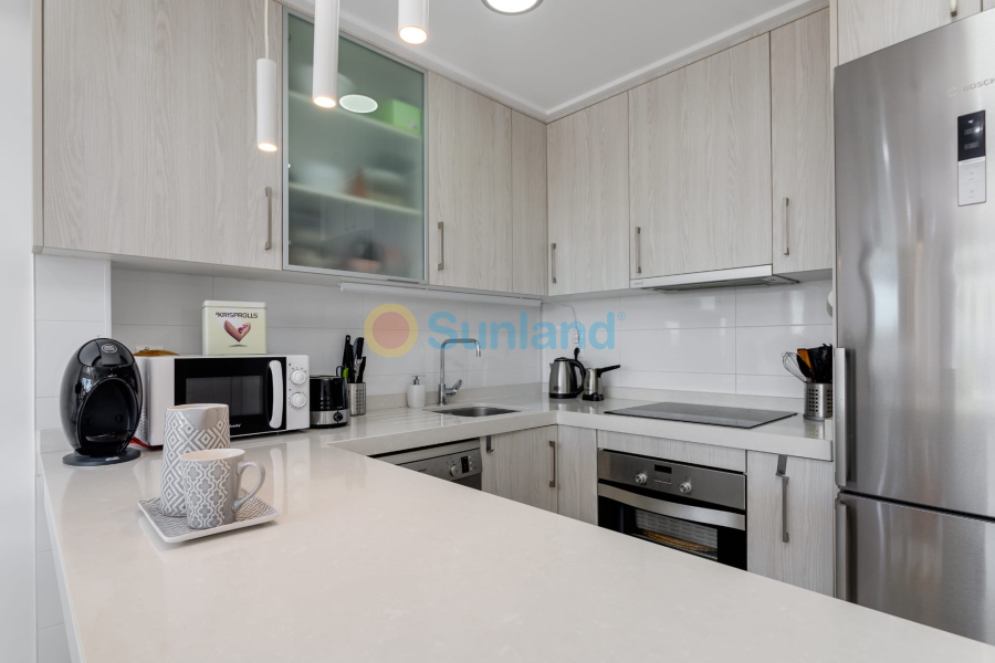 Resale - Apartamento - Orihuela Costa - La Zenia