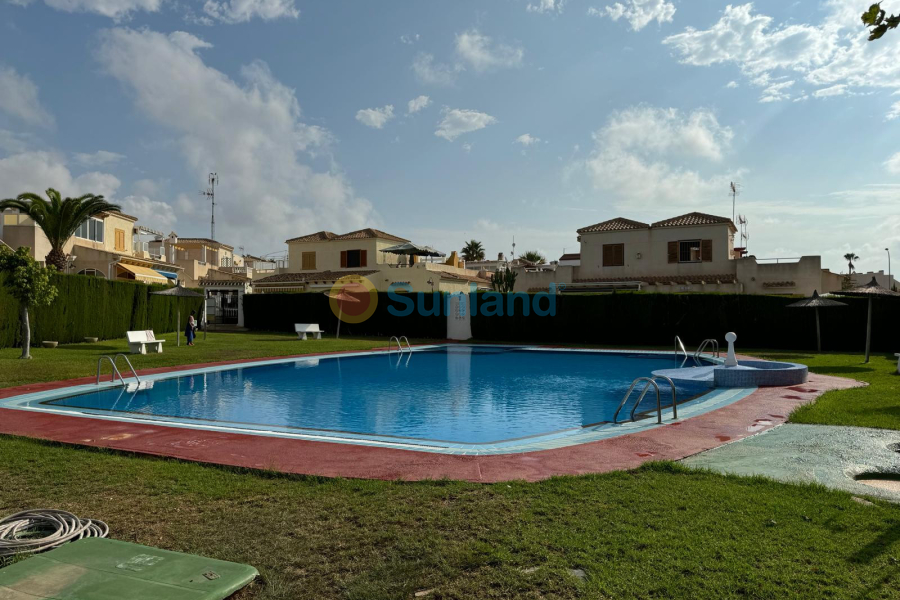 Resale - Townhouse - Playa Flamenca - Serena