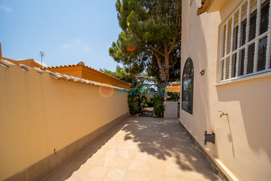 Brukte eiendommer - Villa - Orihuela Costa - La Florida