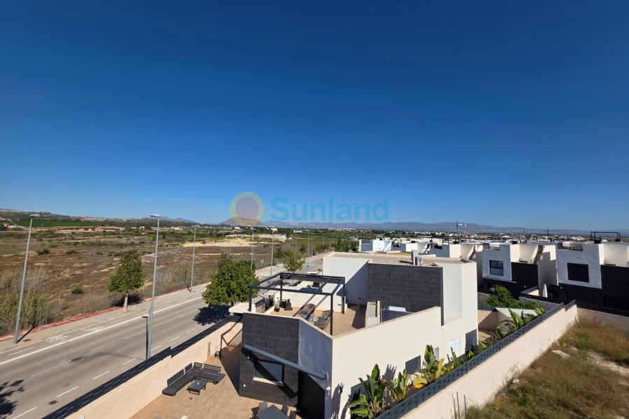 Segunda mano - Chalet - Benijofar