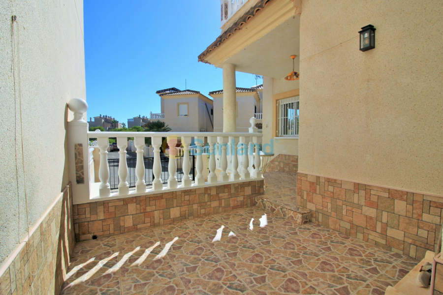 Använda fastigheter - Villa - Playa Flamenca