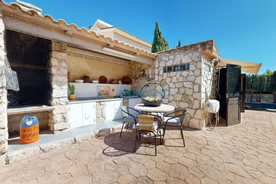 Resale - Villa - San Juan - San Juan de Alicante