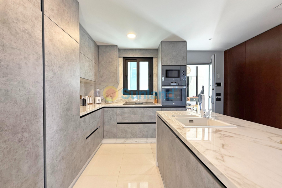 Använda fastigheter - Villa - Orihuela Costa - Villamartin