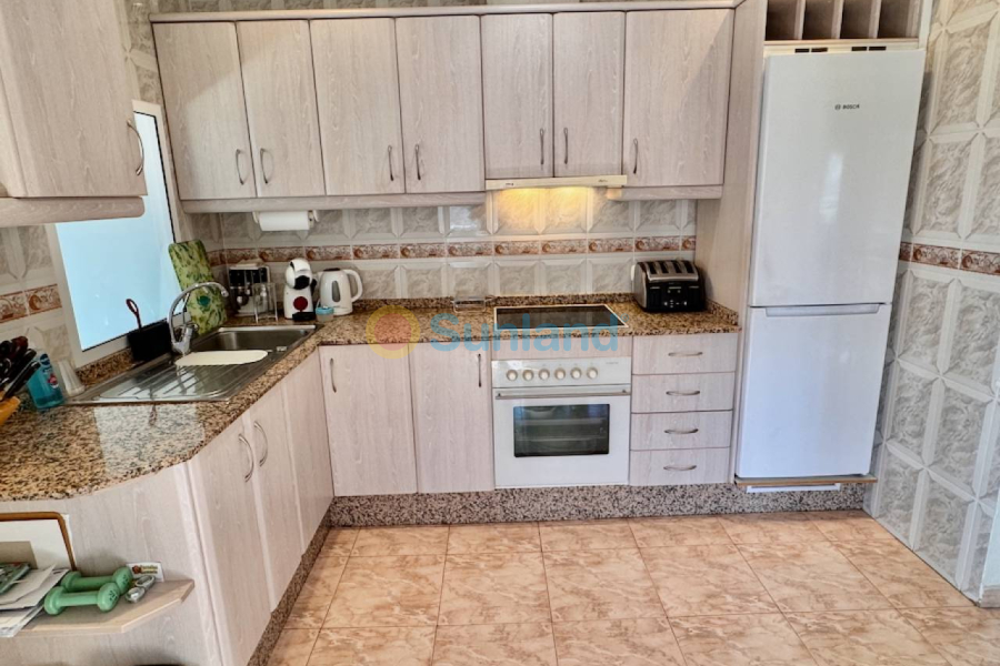 Använda fastigheter - Villa - Benferri