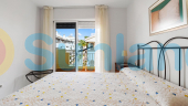 Resale - Apartment - Orihuela Costa - Campoamor