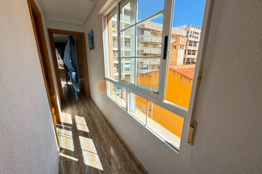 Resale - Apartment - Guardamar del Segura - 