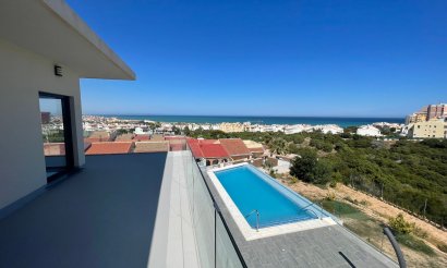Resale - Villa - La Mata