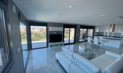 Resale - Villa - La Mata
