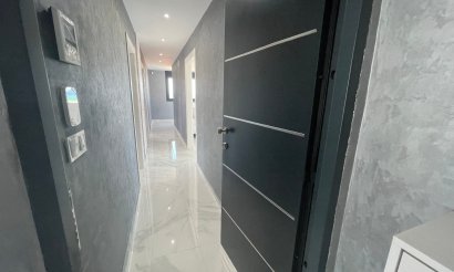 Resale - Villa - La Mata