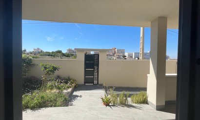 Resale - Villa - La Mata