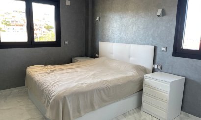 Resale - Villa - La Mata