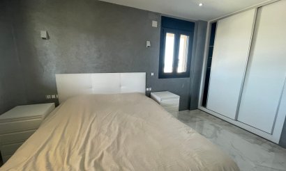 Resale - Villa - La Mata