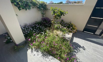 Resale - Villa - La Mata