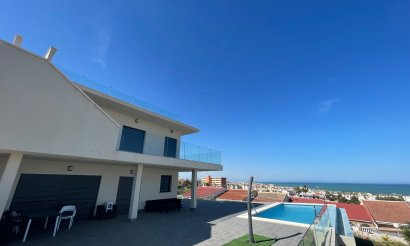 Resale - Villa - La Mata