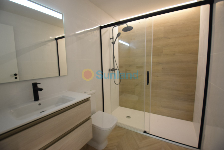 Resale - Apartment - Alicante