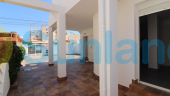 Resale - Villa - Torrevieja - El Salado