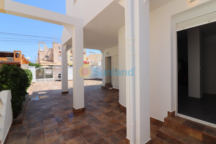 Segunda mano - Chalet - Torrevieja - El Salado