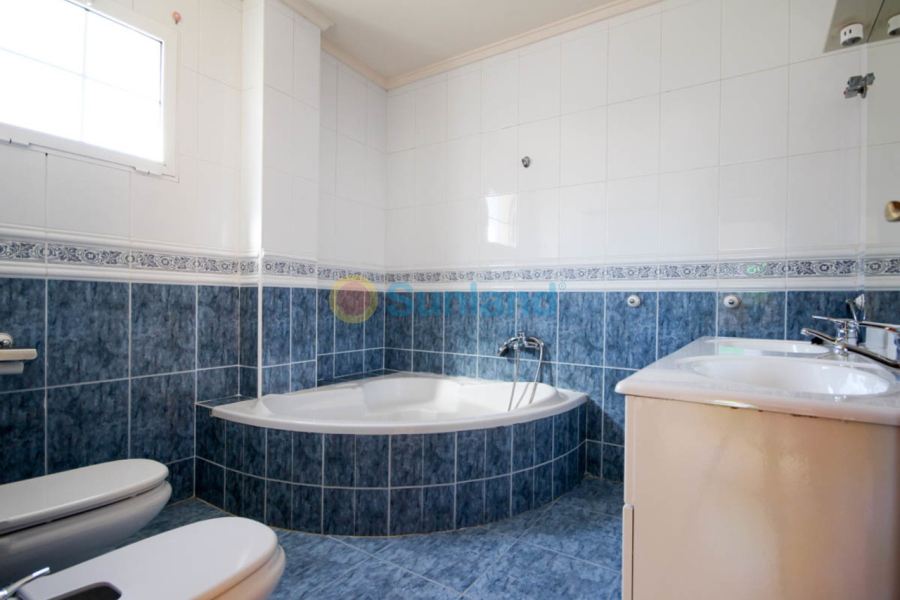 Resale - V - La Zenia