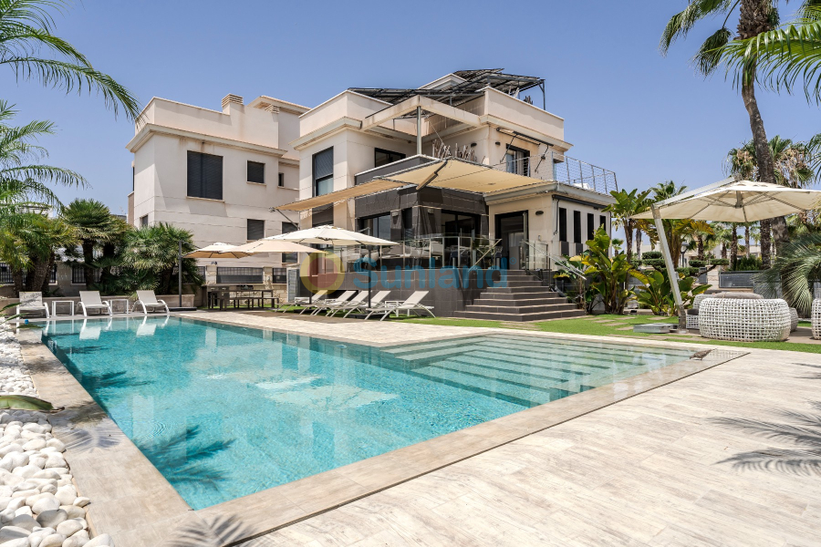 Segunda mano - Chalet - Orihuela Costa - La Zenia