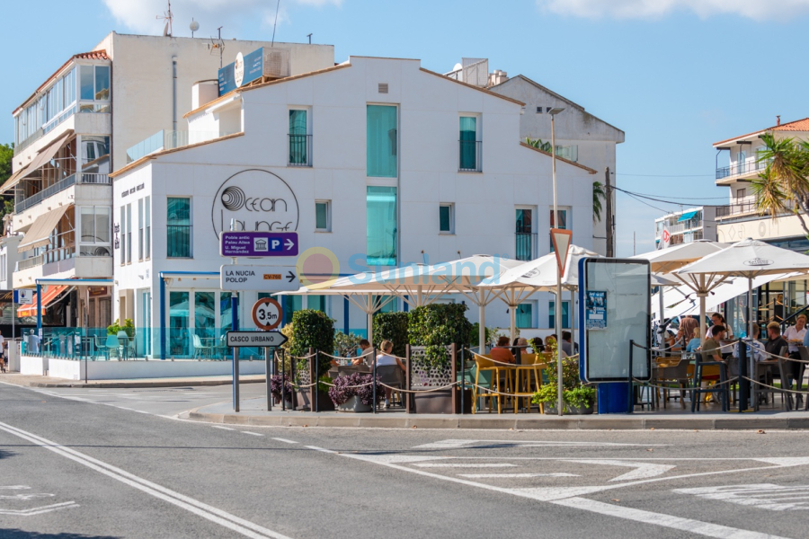 Resale - Apartment - Altea