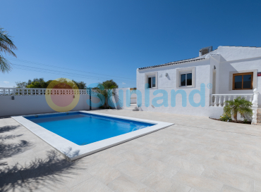 Villa - Resale - Torrevieja - San Luis