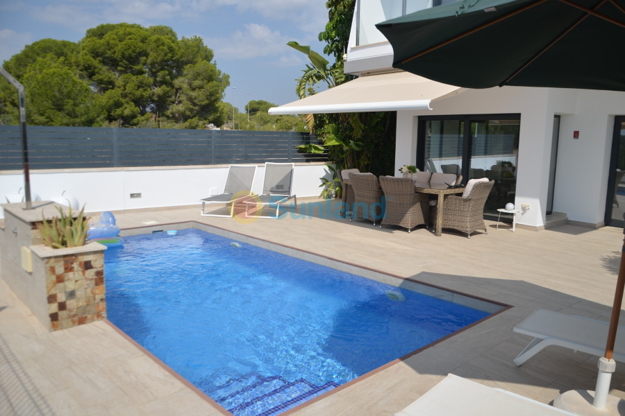 Resale - Villa - Orihuela costa - 