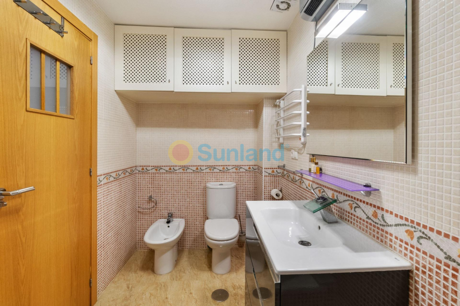 Resale - Apartment - Orihuela Costa - Altos de Campoamor