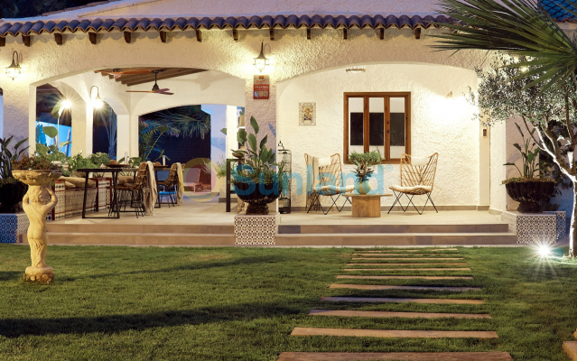 Villa - Resale - Orihuela Costa - 