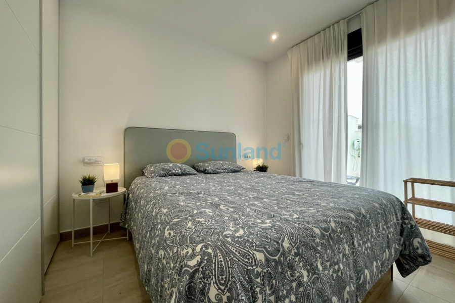 Resale - Apartments - Orihuela costa - 