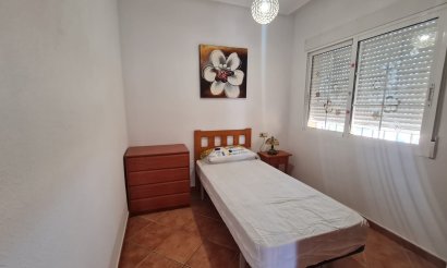 Alquiler a largo plazo - Chalet - Algorfa - Lo Crispin