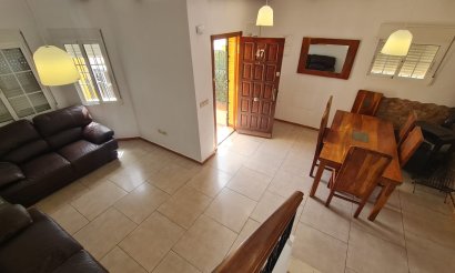 Alquiler a largo plazo - Chalet - Algorfa - Lo Crispin