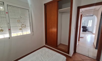 Alquiler a largo plazo - Chalet - Algorfa - Lo Crispin