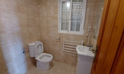 Alquiler a largo plazo - Chalet - Algorfa - Lo Crispin