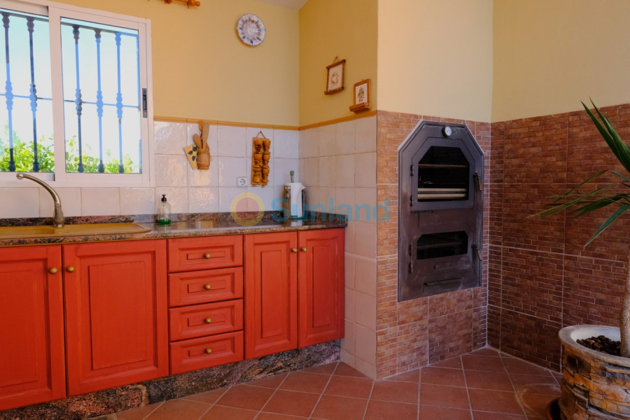 Använda fastigheter - Villa - Orihuela