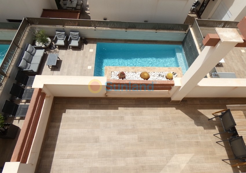 Вторичка - Bилла - Ciudad Quesada