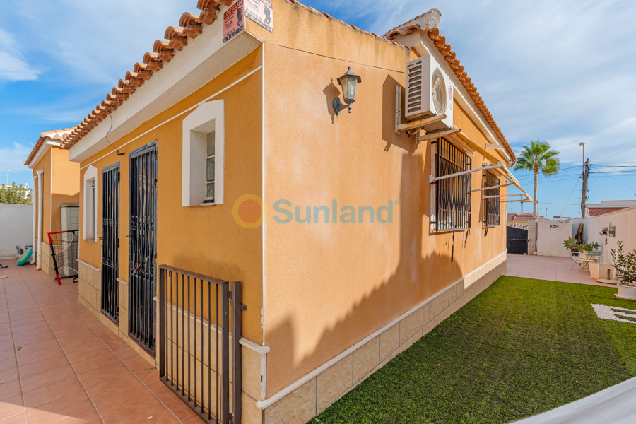 Resale - Villa - Ciudad Quesada - Rojales