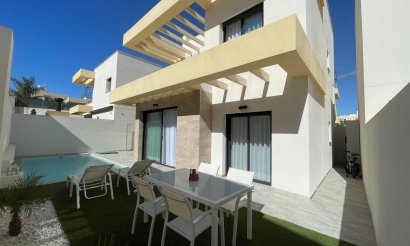 Använda fastigheter - Villa - Los Montesinos - La Herrada